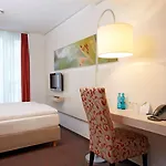 Hotel H+ 4*