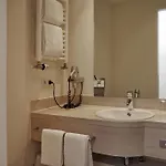 H+ Hotel