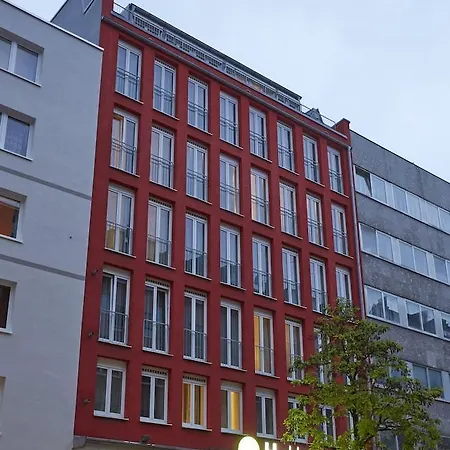 Otel H+