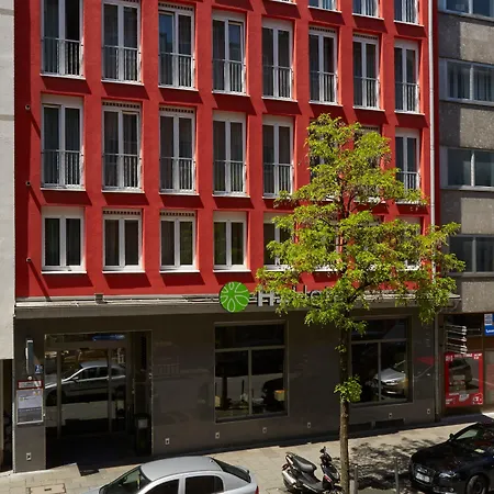 Hotel H+ 4*