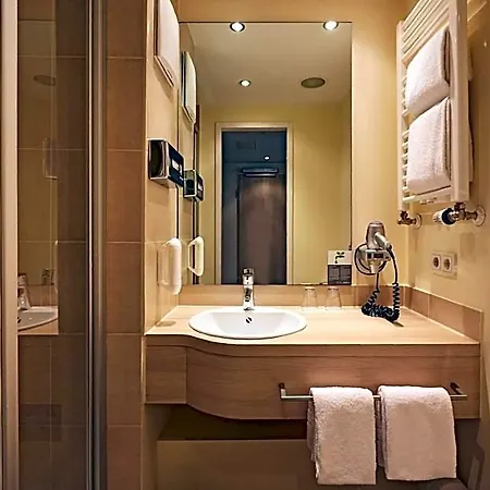 Hotel H+ München