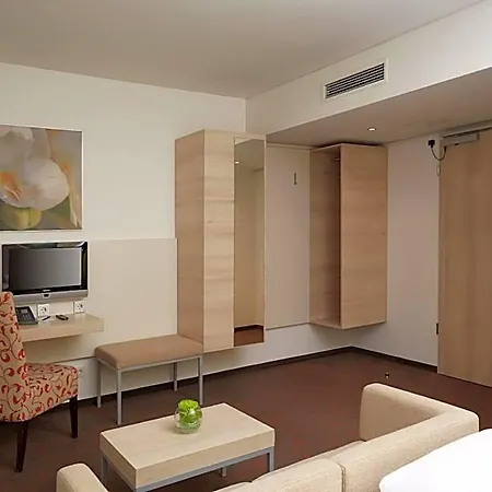 H+ 4* München