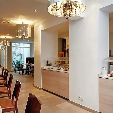 Hotel H+ München