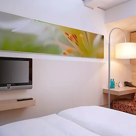 Hotel H+ München