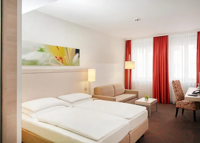 Hotel H+