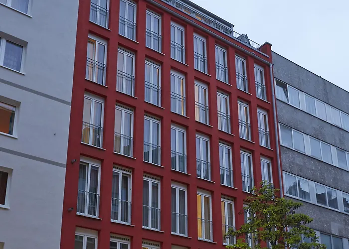 H+ München
