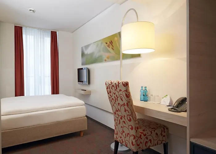 H+ Hotel