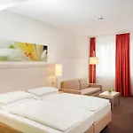 Hotell H+