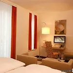 H+ Ξενοδοχείο 4*