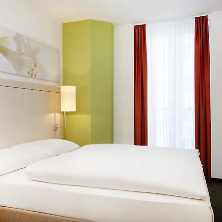 H+ Hotel 4*