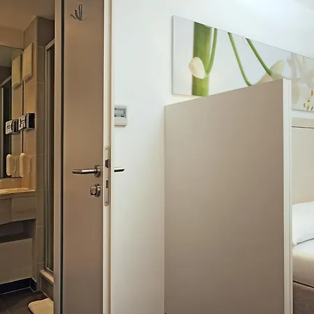 H+ 4* München